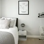 Modern 5Br Stay For Work & Groups